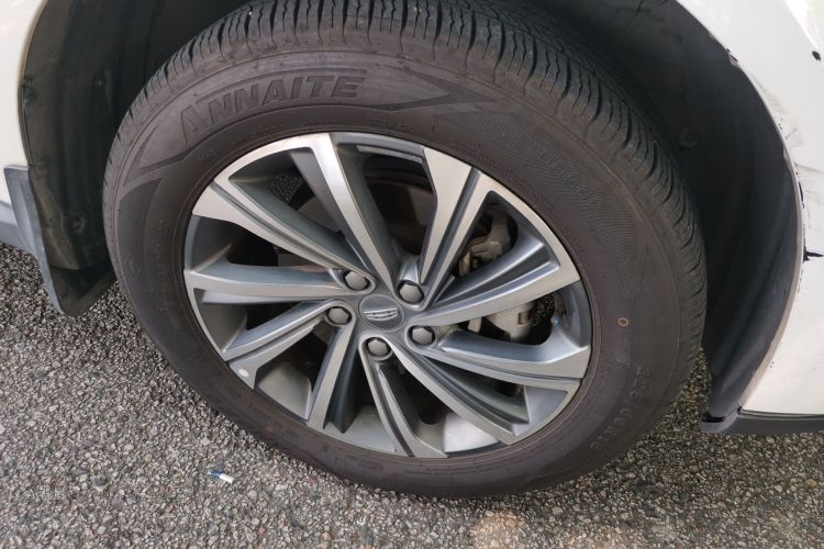 GEELY Vision X6 2020 immagine di auto #9