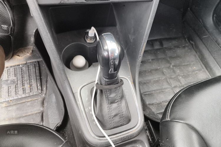 Volkswagen Polo 2019 car image #16