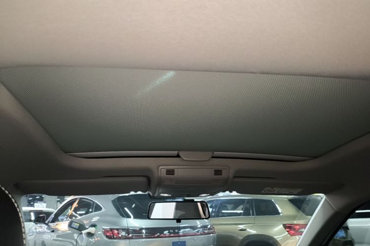 Volkswagen Polo 2019 car image #18