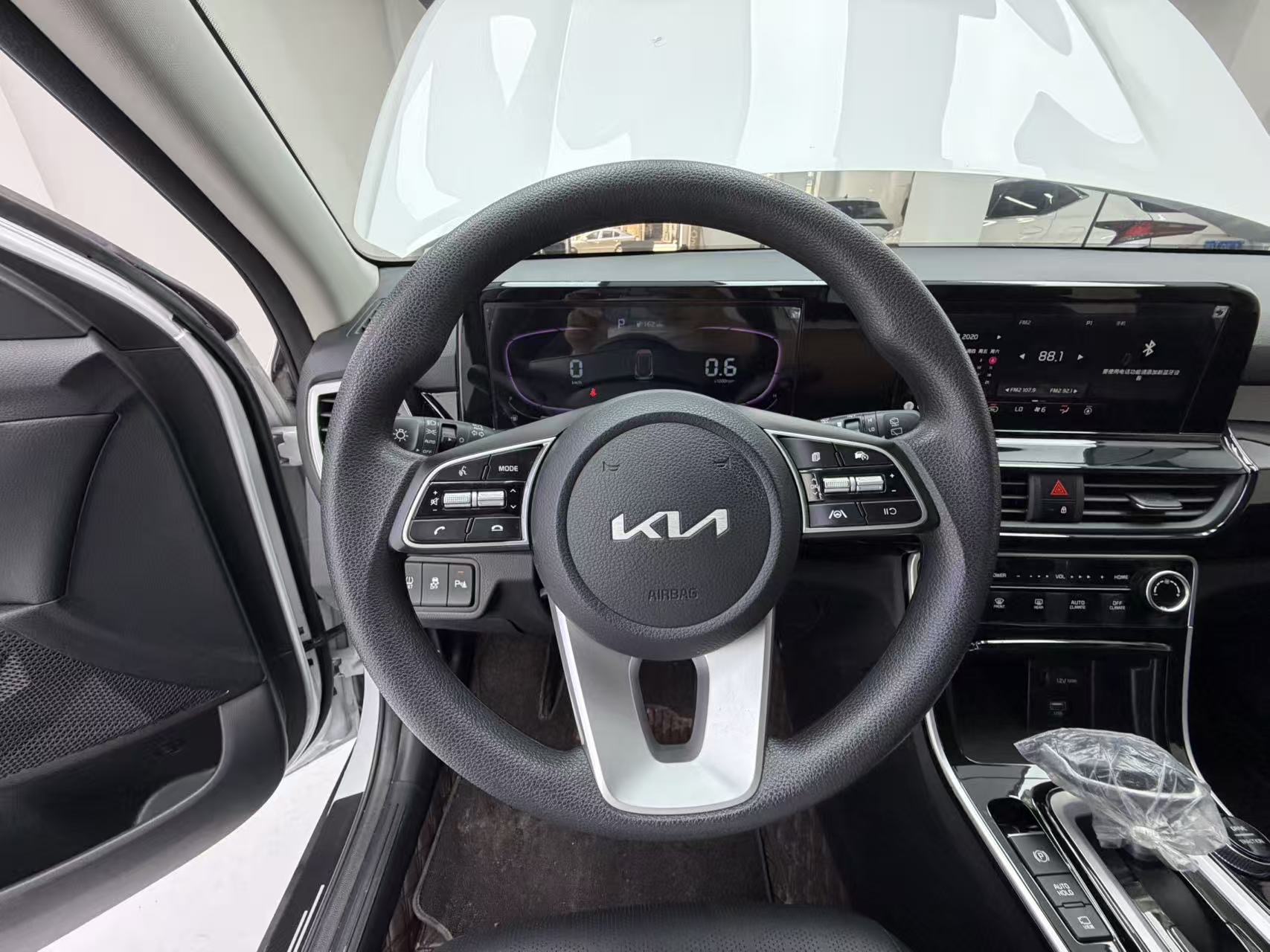 Kia Seltos 2023 #11 Kia Seltos 2023 immagine di auto #11