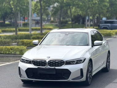 BMW 3 Series 2023 car image 