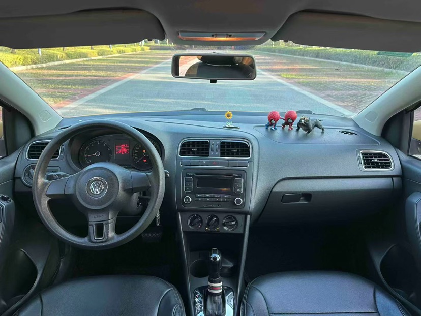 Volkswagen Polo 2012 #5 Volkswagen Polo 2012 car image #5