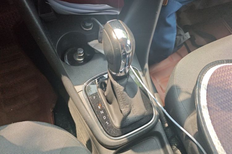 Volkswagen Polo 2019 #14 Volkswagen Polo 2019 car image #14