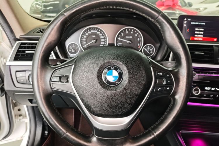 BMW 3 Series 2018 #11 BMW 3 Series 2018 car image #11