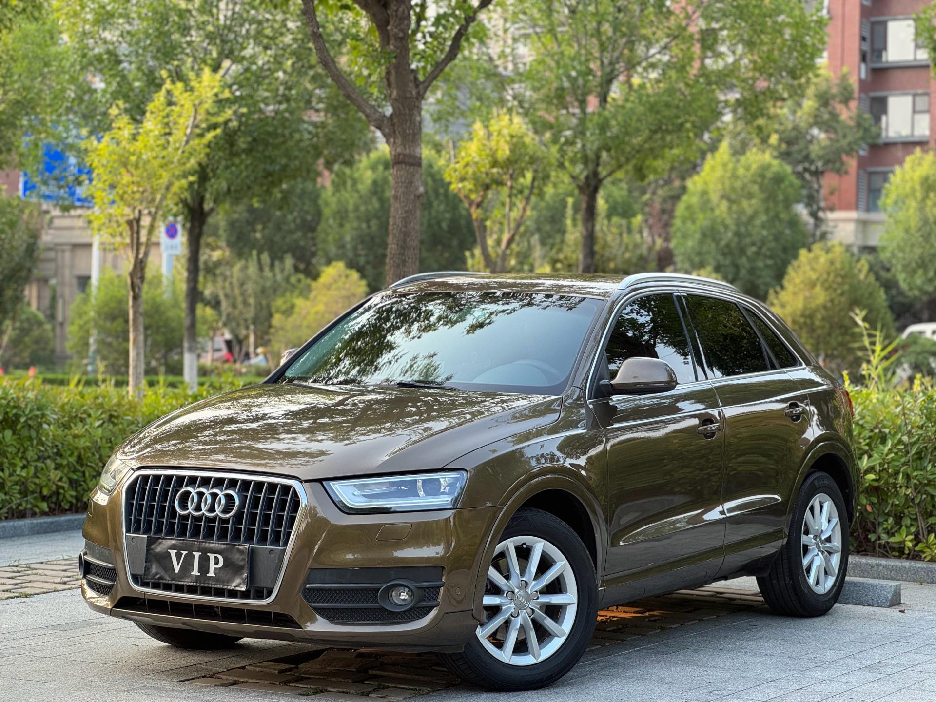 Audi Q3 (Imported) 2013 Audi Q3 (Imported) 2013 car image