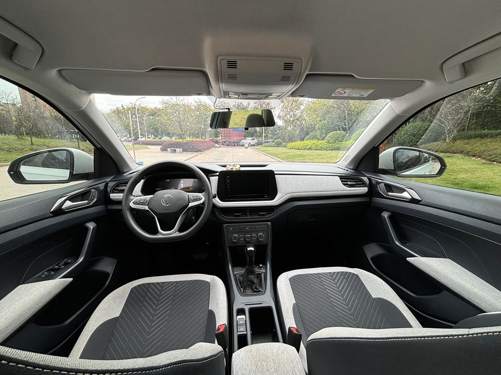 Volkswagen Tharu 2025 #8 Volkswagen Tharu 2025 immagine di auto #8