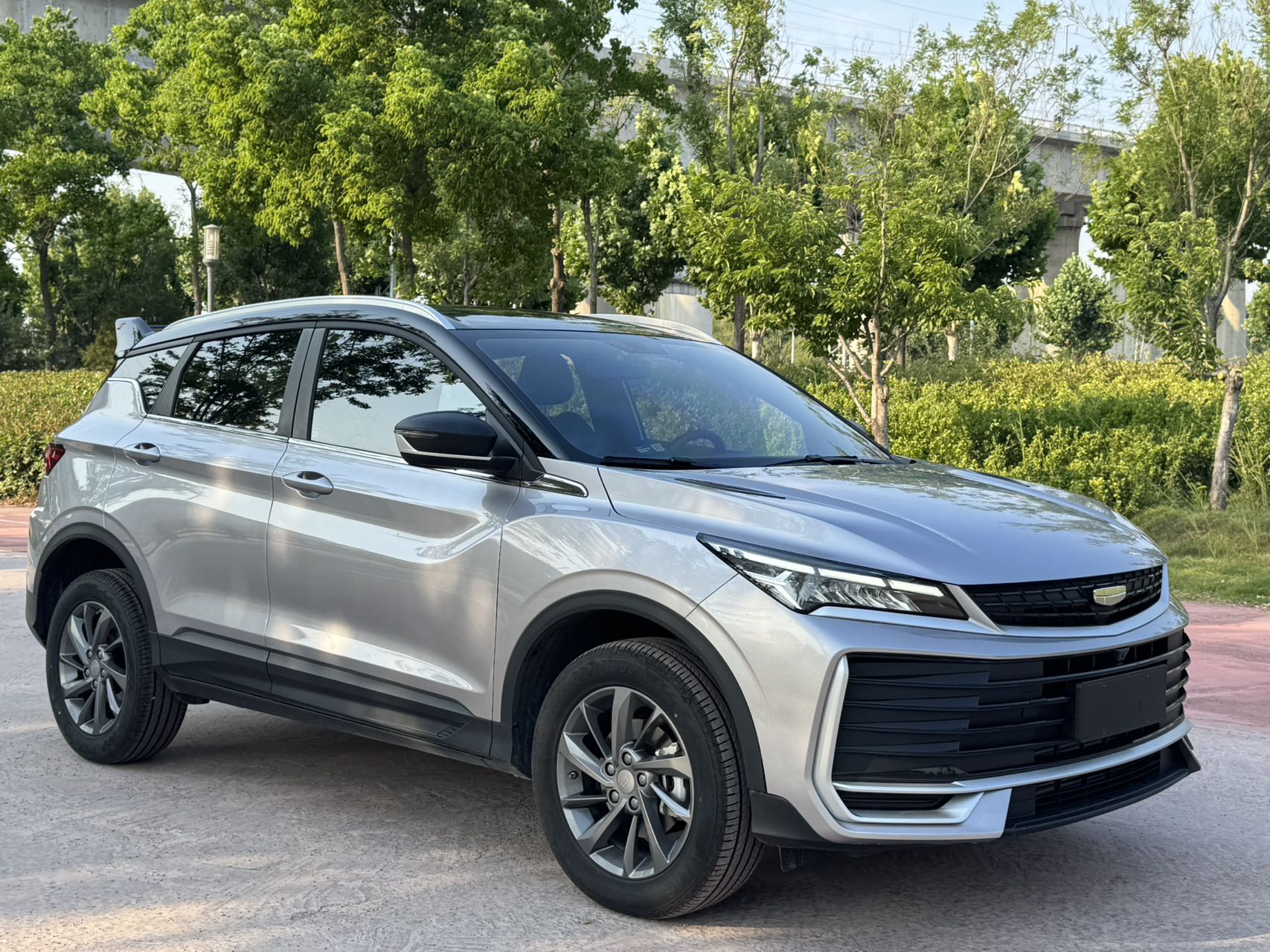 GEELY Coolray 2025 car image #3