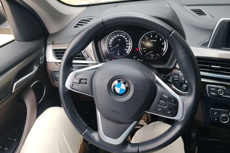 BMW X1 2018 car image #11