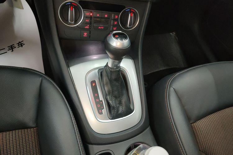 Audi Q3 2019 image de voiture #18