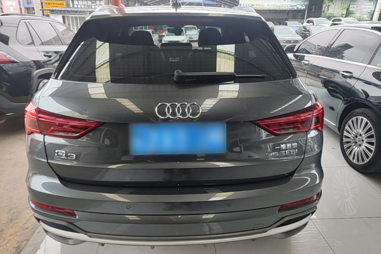 Audi Q3 2021 imagen de coche #6
