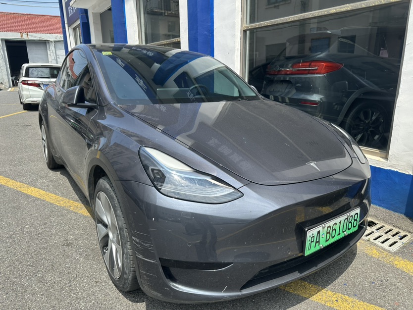 Tesla Model Y 2022 #3 Tesla Model Y 2022 car image #3