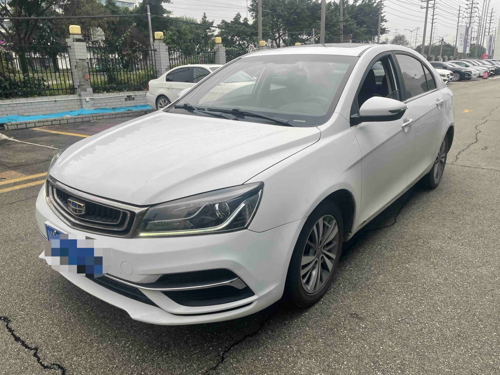 GEELY Emgrand 2019 GEELY Emgrand 2019 изображение автомобиля