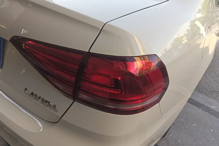 Volkswagen Lavida 2021 car image #8