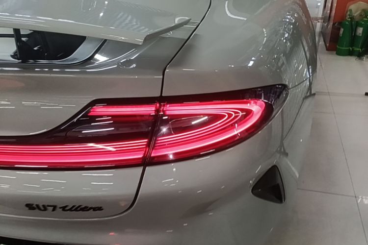 MI SU7 2025 car image #8