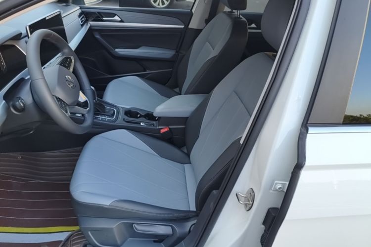 Volkswagen Lavida 2024 car image #19