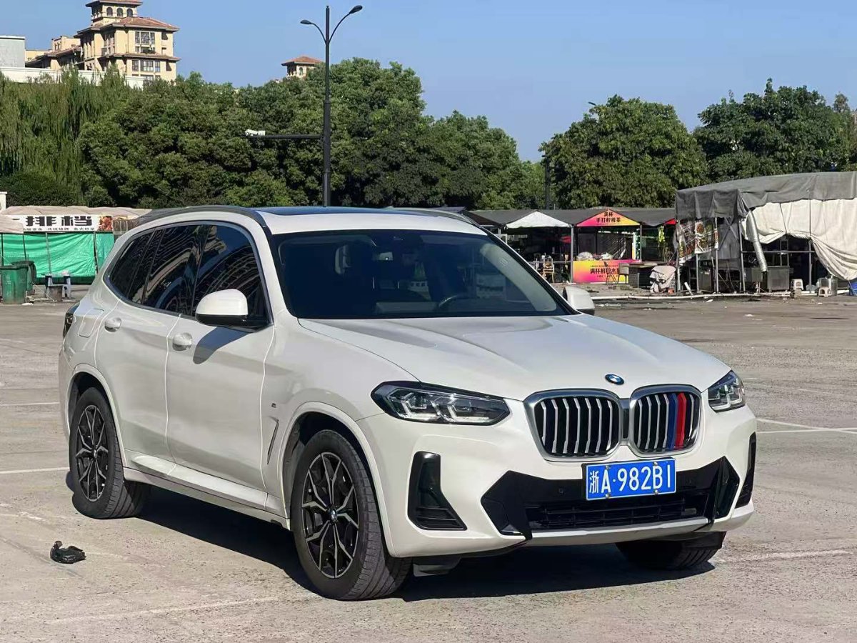 BMW X3 2023 car image #3