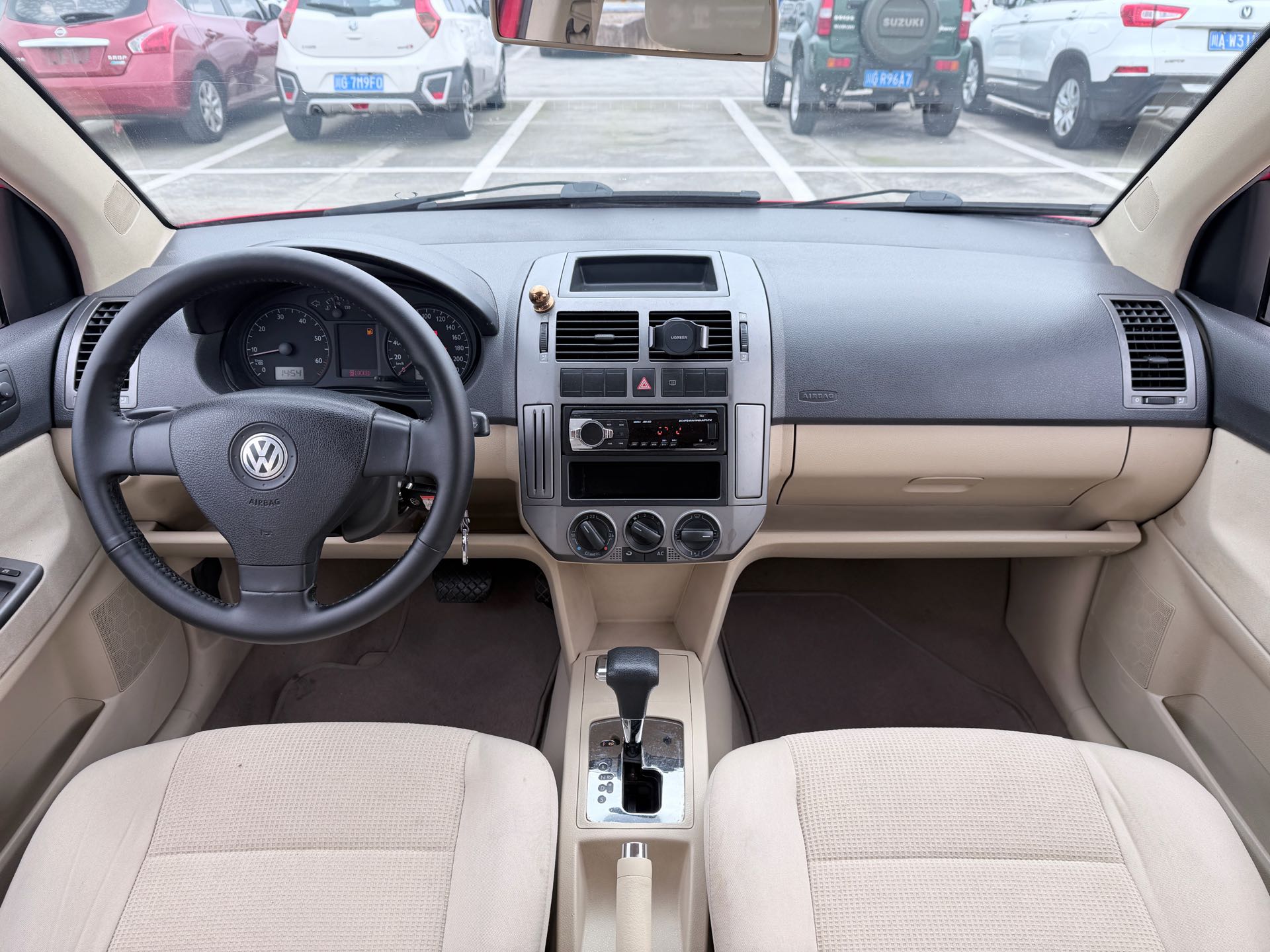 Volkswagen Polo 2010 #7 Volkswagen Polo 2010 car image #7