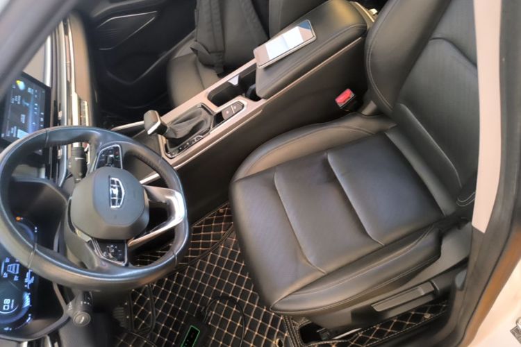 GEELY Emgrand 2022 #15 GEELY Emgrand 2022 car image #15