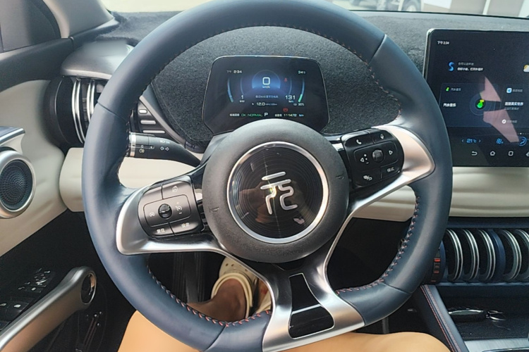 BYD Yuan Plus 2023 immagine di auto #11