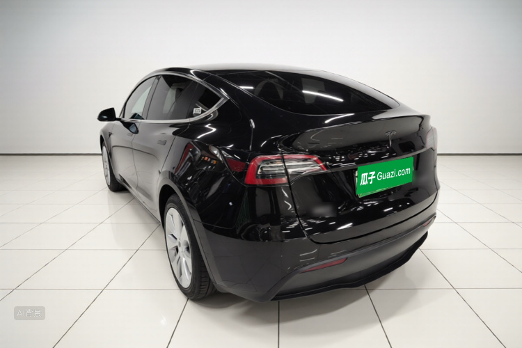 Tesla Model Y 2021 #5 Tesla Model Y 2021 car image #5