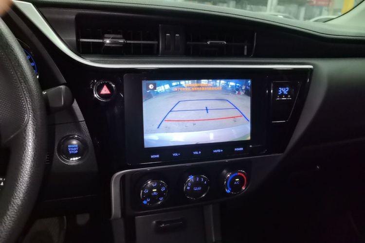Toyota Corolla 2019 #18 Toyota Corolla 2019 car image #18