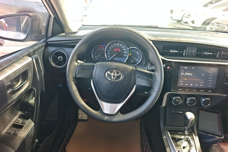 Toyota Corolla 2018 #11 Toyota Corolla 2018 car image #11