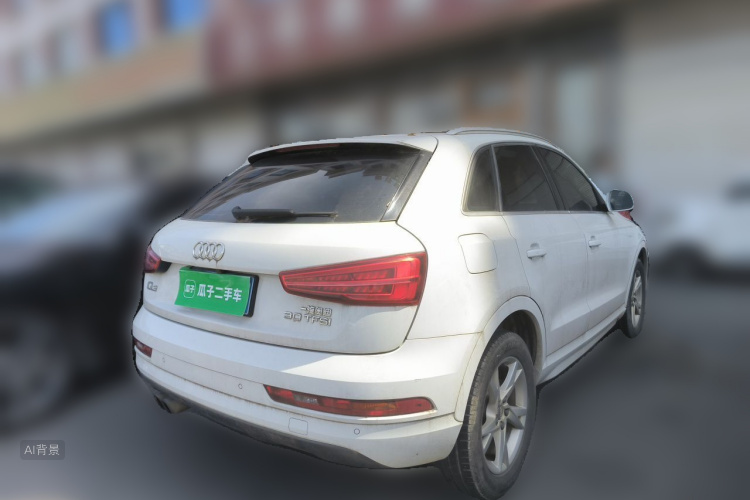Audi Q3 2018 car image #7