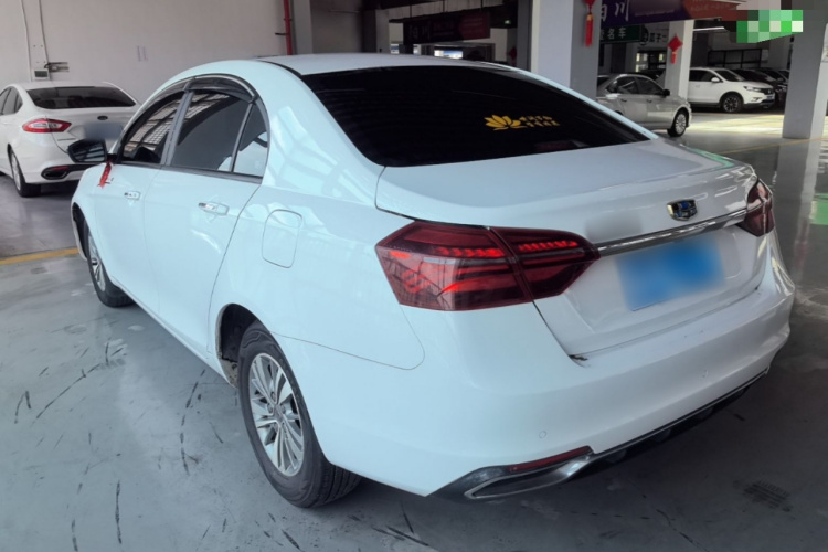GEELY Emgrand 2018 car image #5