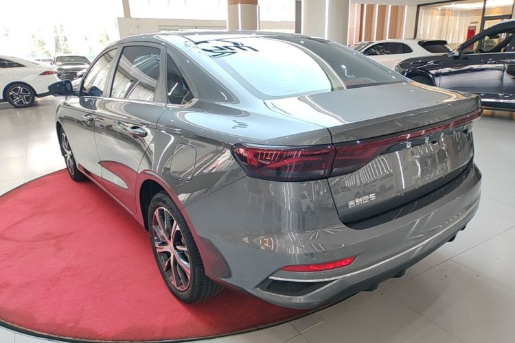 GEELY Emgrand 2022 #7 GEELY Emgrand 2022 car image #7