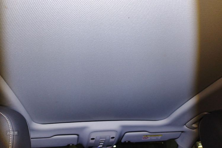 Audi Q3 2020 car image #20
