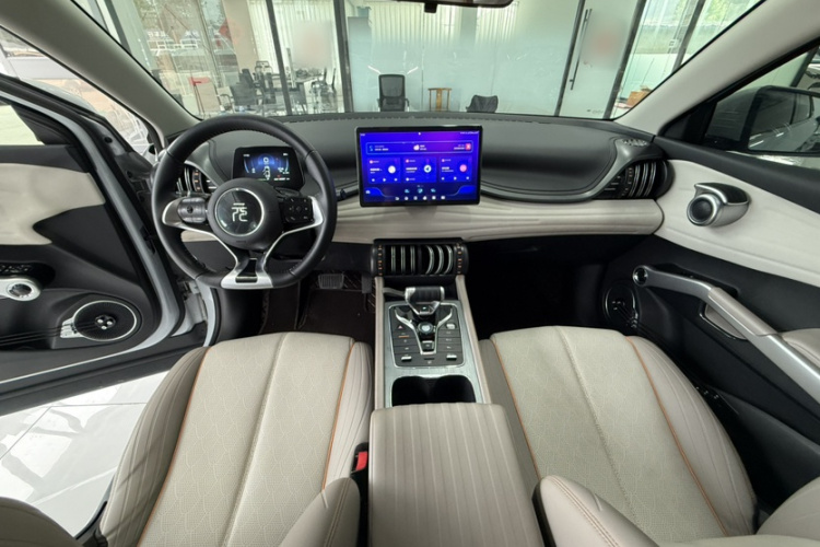 BYD Yuan Plus 2023 #19 BYD Yuan Plus 2023 car image #19