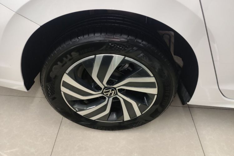 Volkswagen Bora 2025 car image #10