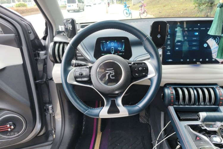 BYD Yuan Plus 2022 #12 BYD Yuan Plus 2022 изображение автомобиля #12