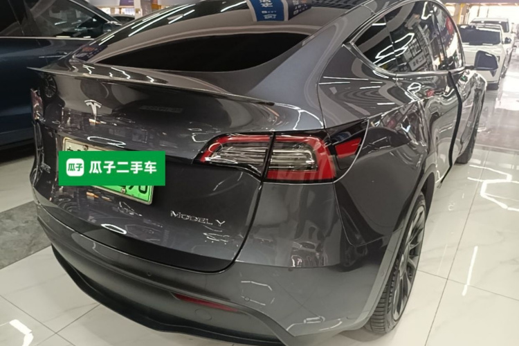 Tesla Model Y 2021 #7 Tesla Model Y 2021 car image #7