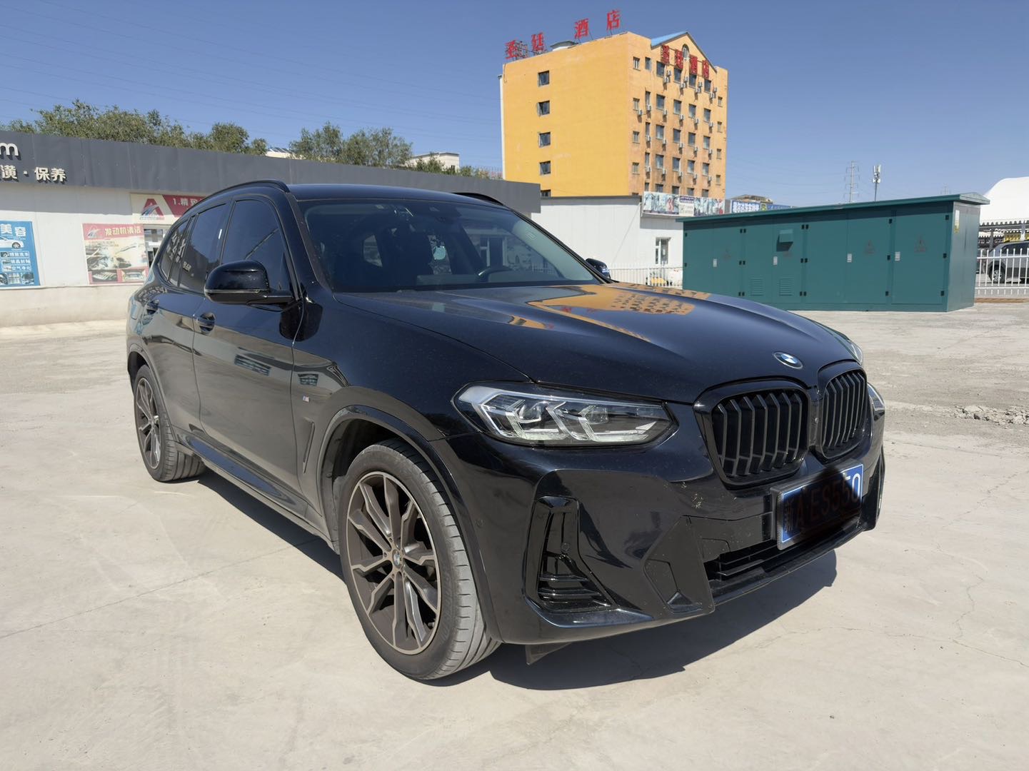 BMW X3 2024 car image #3