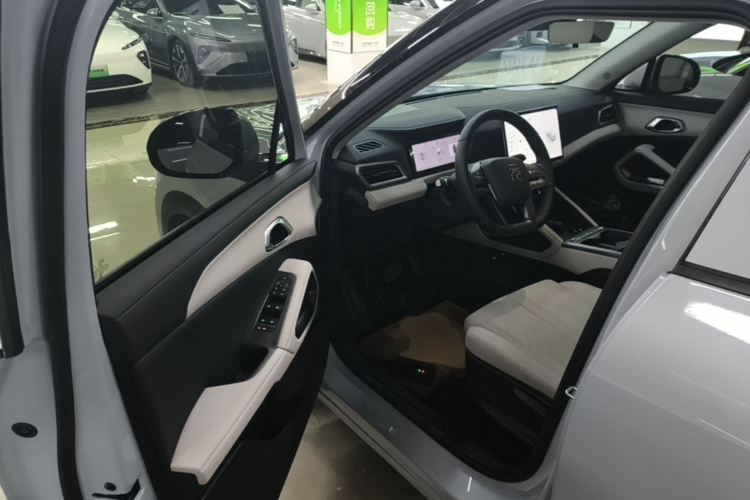 BYD YuanUP 2026 #16 BYD YuanUP 2026 car image #16