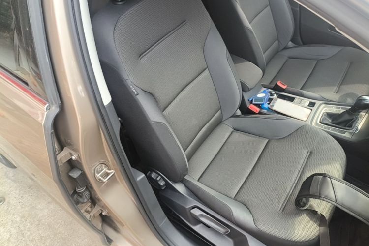 Volkswagen Golf 2016 car image #24