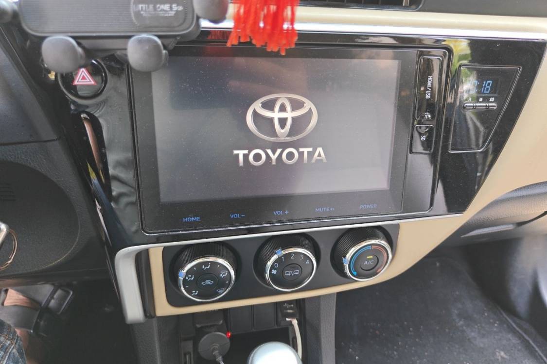 Toyota Corolla 2017 car image #27