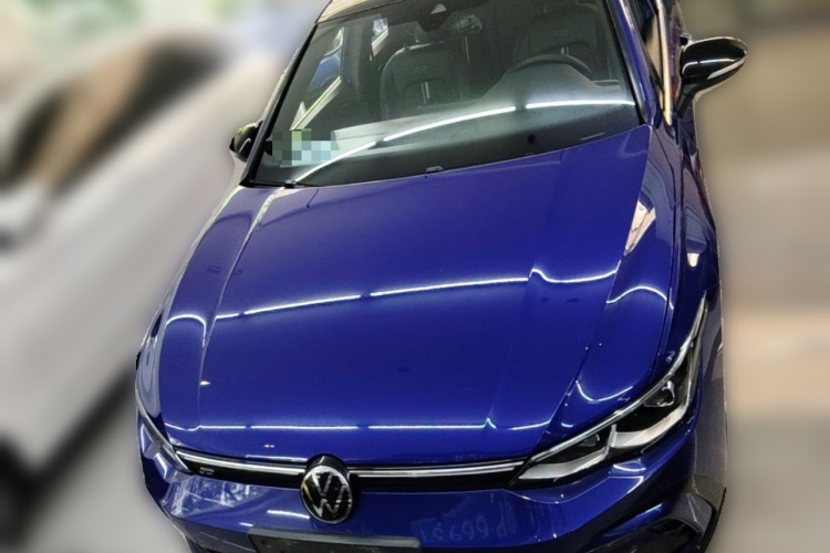 Volkswagen Golf 2021 car image #3