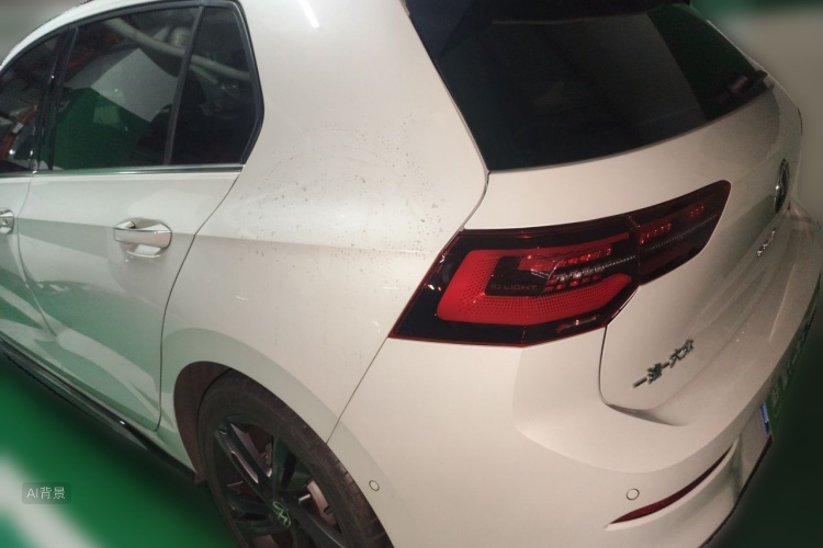 Volkswagen Golf 2022 car image #5