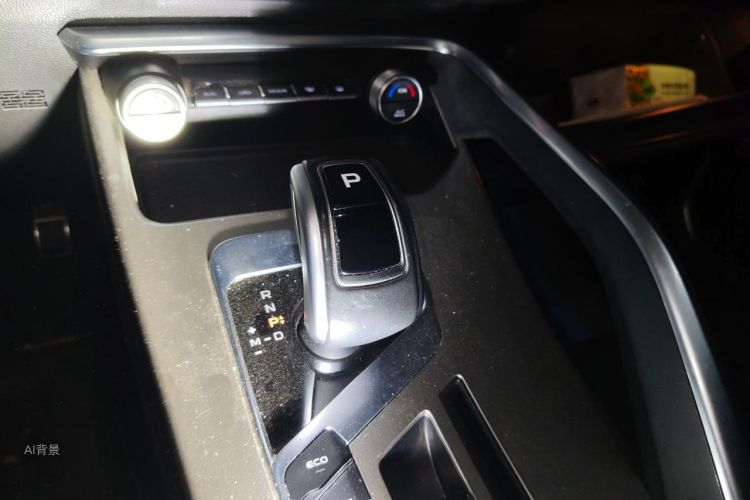 GEELY Coolray 2020 #16 GEELY Coolray 2020 car image #16