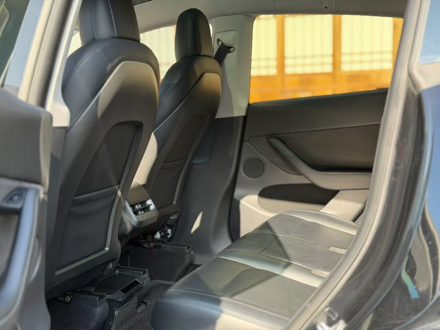Tesla Model Y 2022 #5 Tesla Model Y 2022 immagine di auto #5