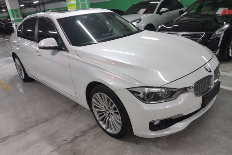 BMW 3 Series 2017 #4 BMW 3 Series 2017 car image #4