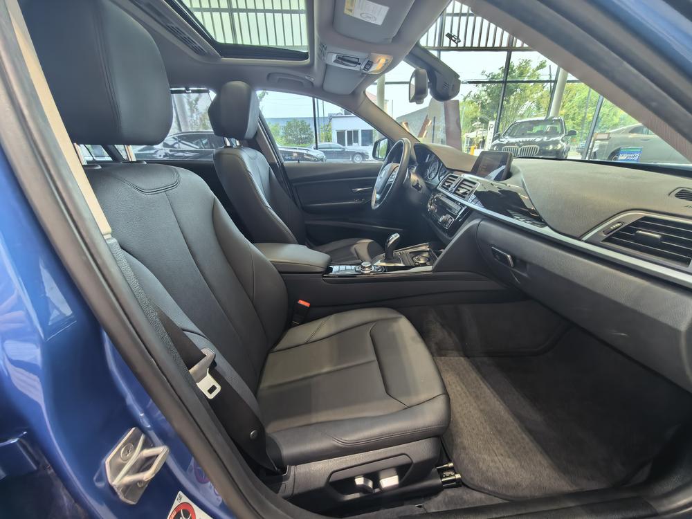 BMW 3 Series 2017 imagen de coche #13