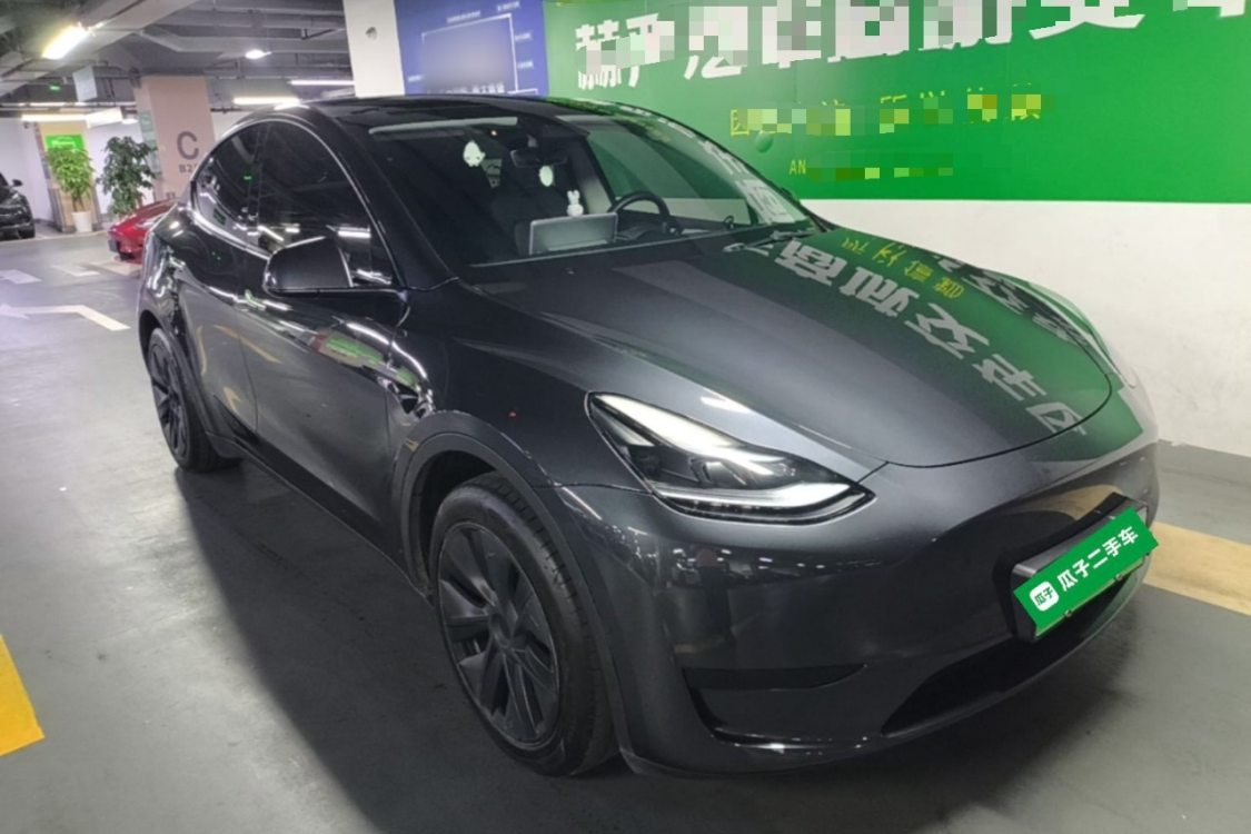 Tesla Model Y 2024 #2 Tesla Model Y 2024 car image #2