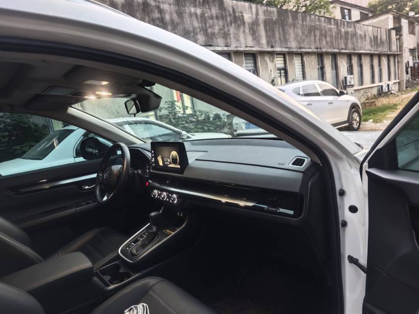 Honda CR-V 2023 car image #9