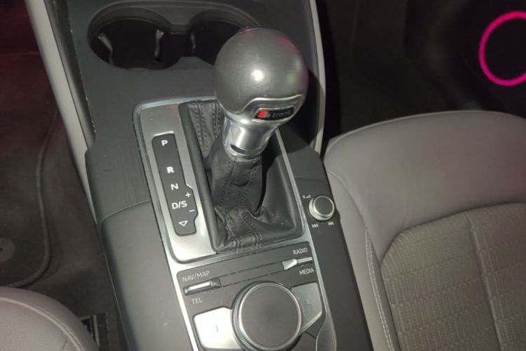 Audi A3 2020 immagine di auto #14