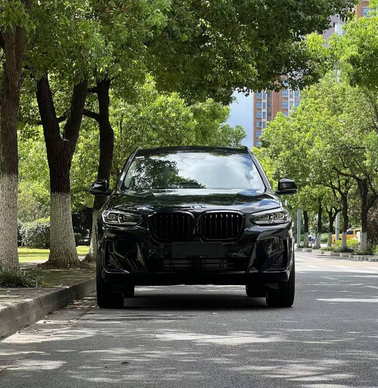 BMW X3 2026 #2 BMW X3 2026 car image #2