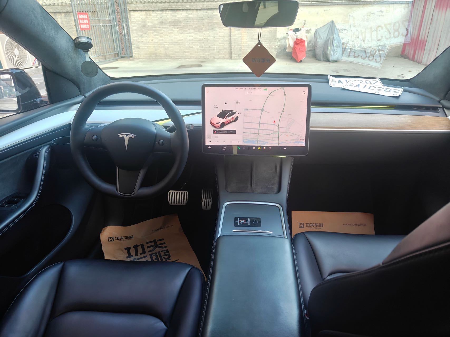 Tesla Model Y 2022 изображение автомобиля #5