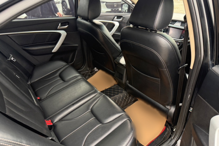GEELY Emgrand 2017 #18 GEELY Emgrand 2017 car image #18